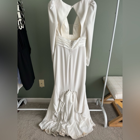 Beautiful Adrienne Wedding Gown - Picture 9 of 16